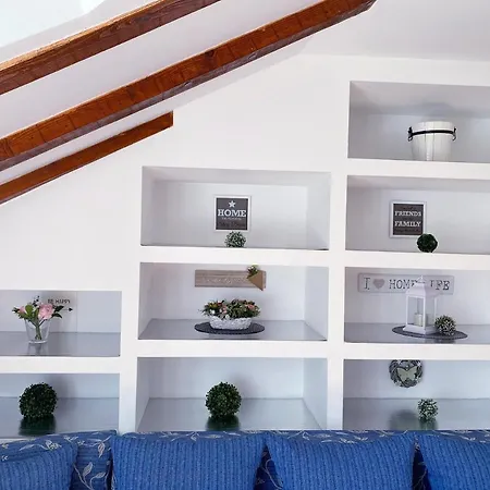 Apartment Sandra In The Historical Center Of The Supetar