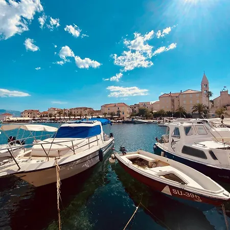 Apartment Sandra In The Historical Center Of The