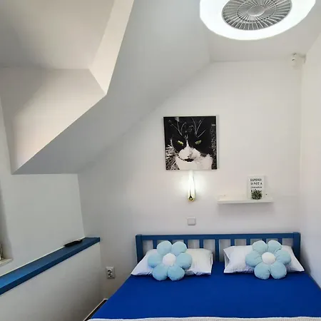 Appartement Sandra In The Historical Center Of The Supetar